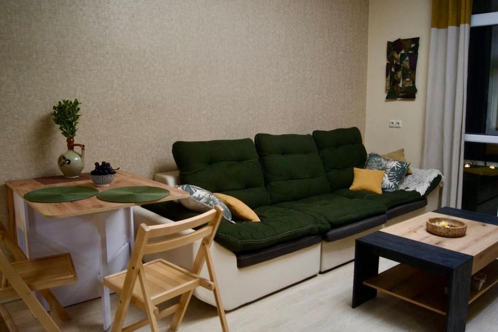 Cozy 2Br Oasis In Central Burgas Ngoại thất bức ảnh