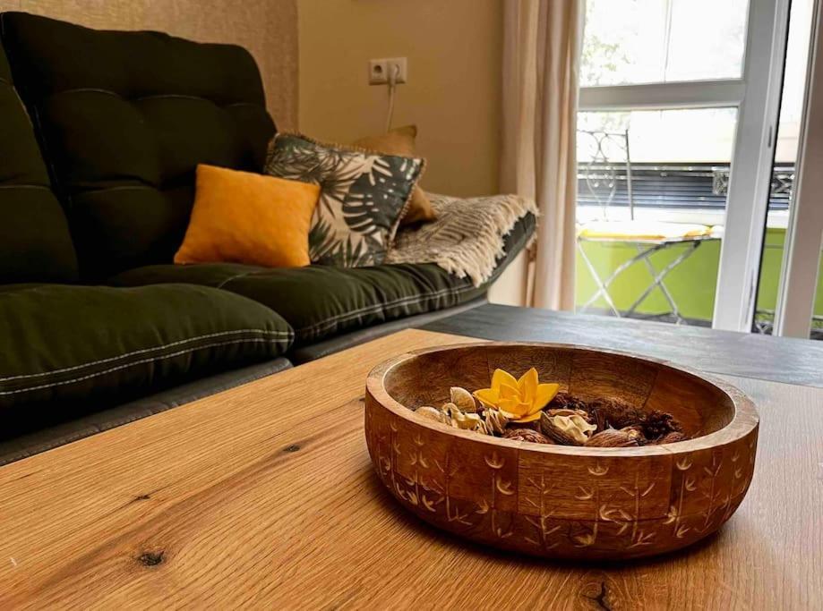 Cozy 2Br Oasis In Central Burgas Ngoại thất bức ảnh