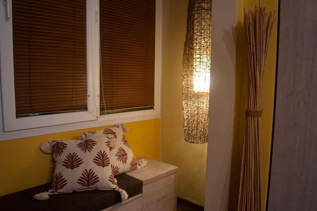 Cozy 2Br Oasis In Central Burgas Ngoại thất bức ảnh