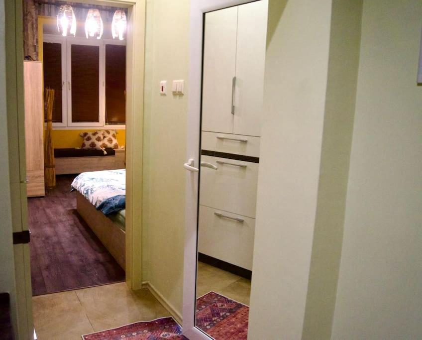 Cozy 2Br Oasis In Central Burgas Ngoại thất bức ảnh
